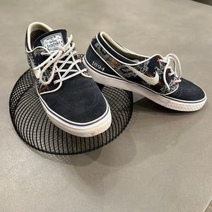 Nike Skateboarding Shoes - Stefan Janoski